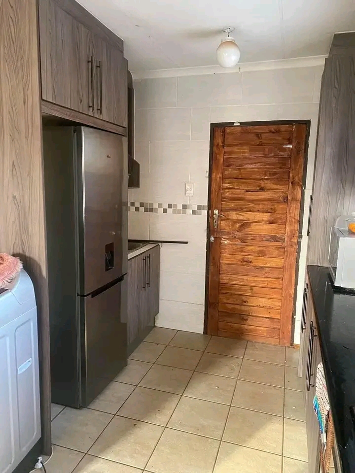 2 bedroom house available to rent at ext 27.   in Protea Glen