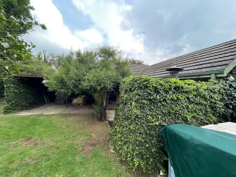 3 bedroom house with fitted kitchenette with   in Rabie ridge