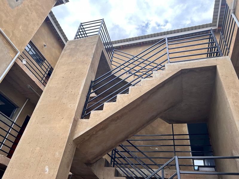 Ensuites/ bachelor flats available for rent s  in Braamfischer