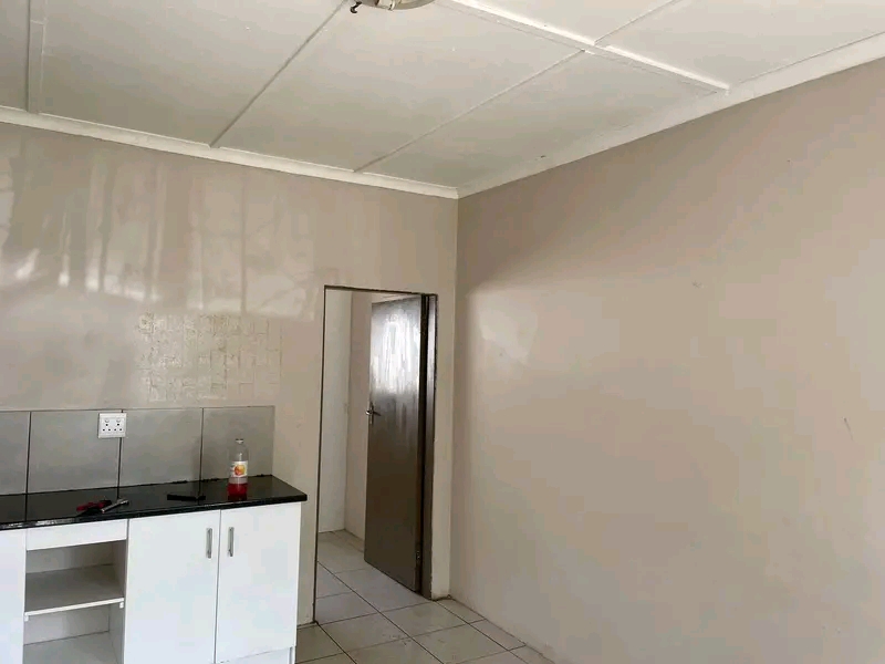 This gorgeous and clean cottage is located in  in Birch Acres