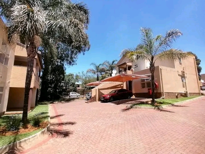 Townhouse for rental
🎖️🎖️🎖️
  in Meredale
