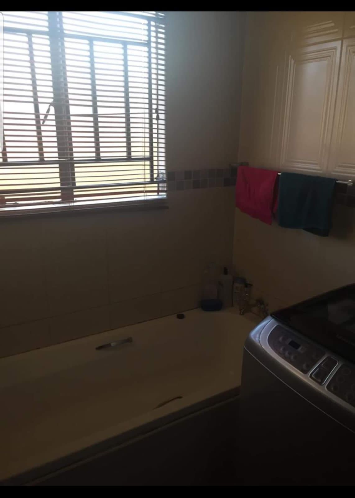 2 bedroom and 1 bathroom house (tollgate car   in Allandale