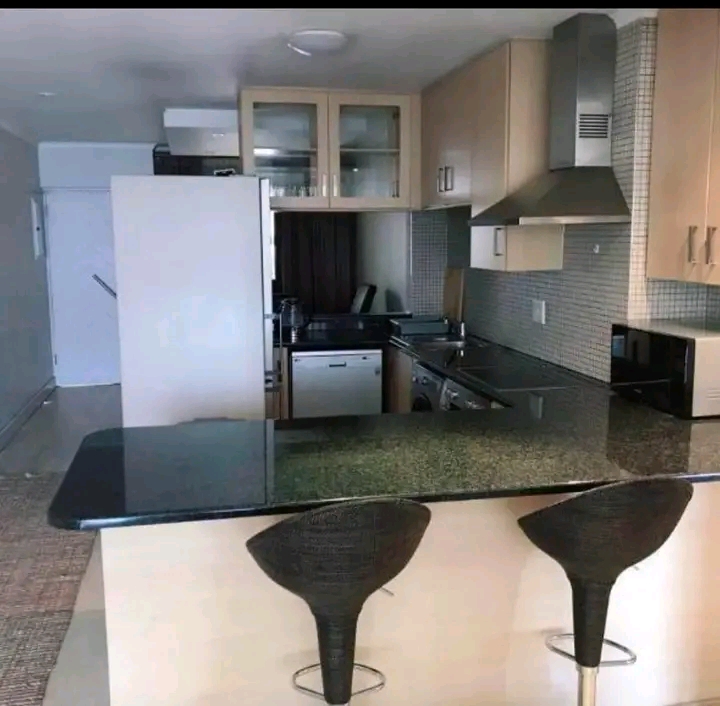 1 bedroom apartment to let
r12,000 pm
lease  in Sandton