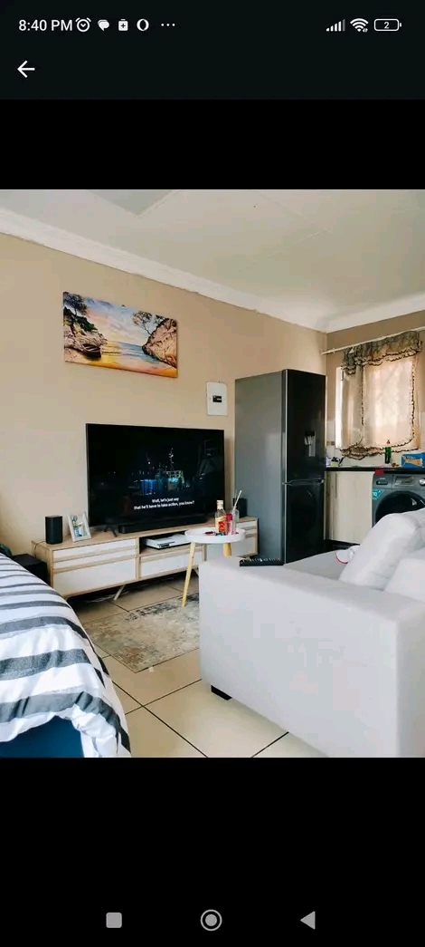 📍rental ext 71
open plan bachelor 
r3500  in Clayville