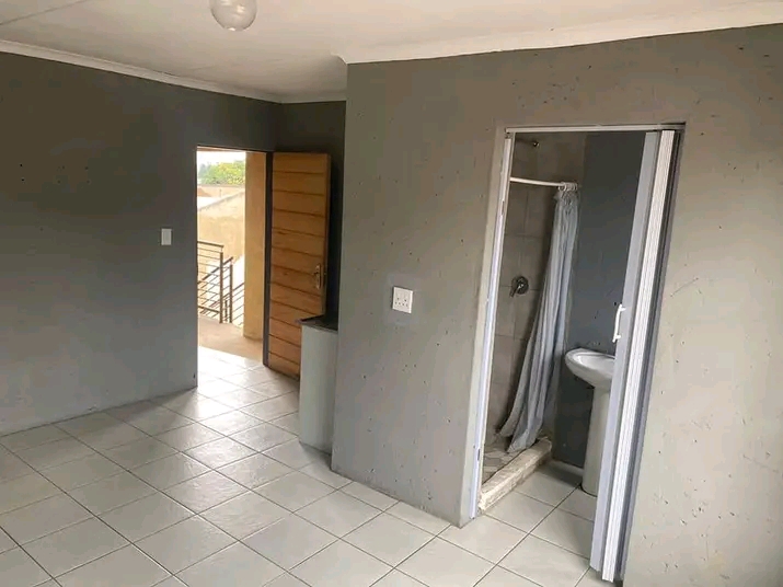 Emdeni extension ensuites available right now  in Emdeni