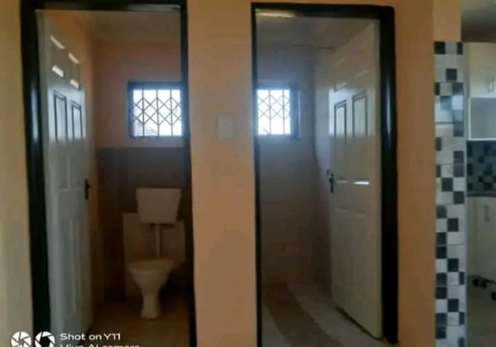Available bachelor to rent
area: villa liza  in Boksburg