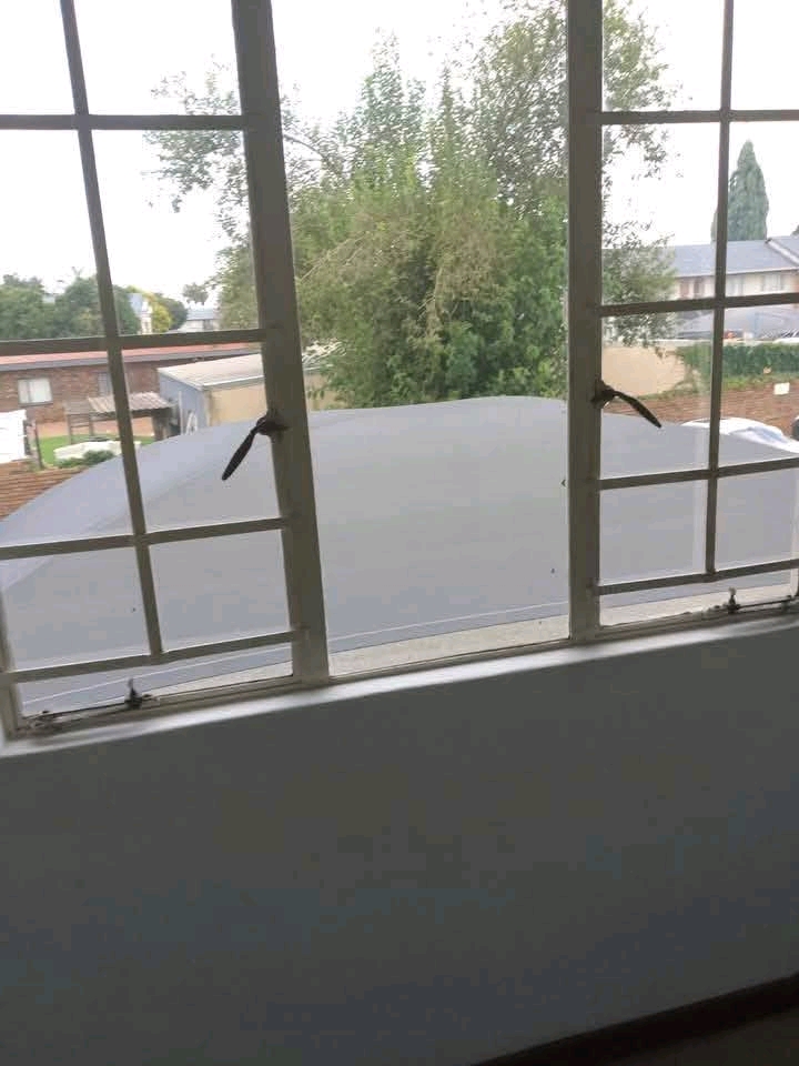 Room to rent for r2700 in west. smithfield co  in Boksburg