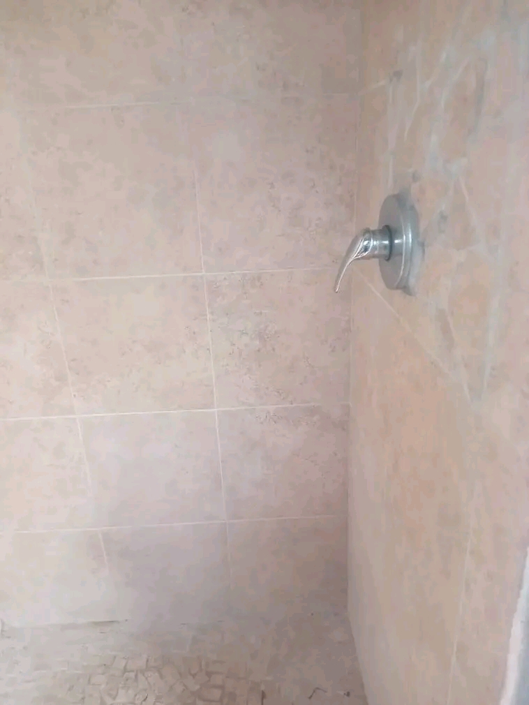 Cottage to rent water included and electricit  in Lombardy East