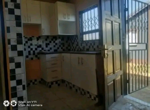 Available bachelor to rent
area: villa liza  in Boksburg