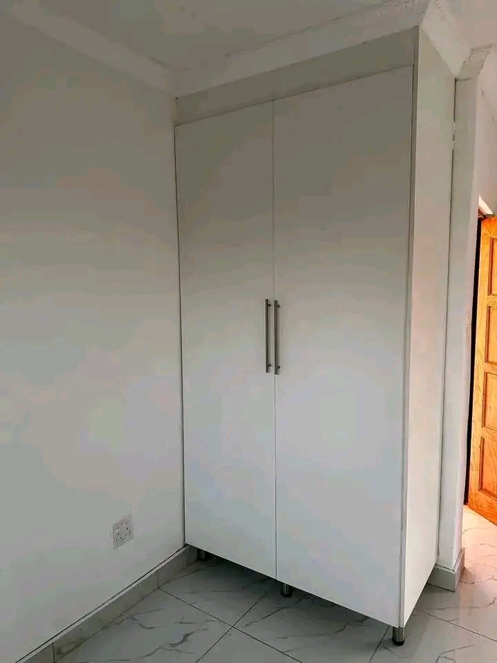 Open plan bachelor available at hospital view  in Tembisa