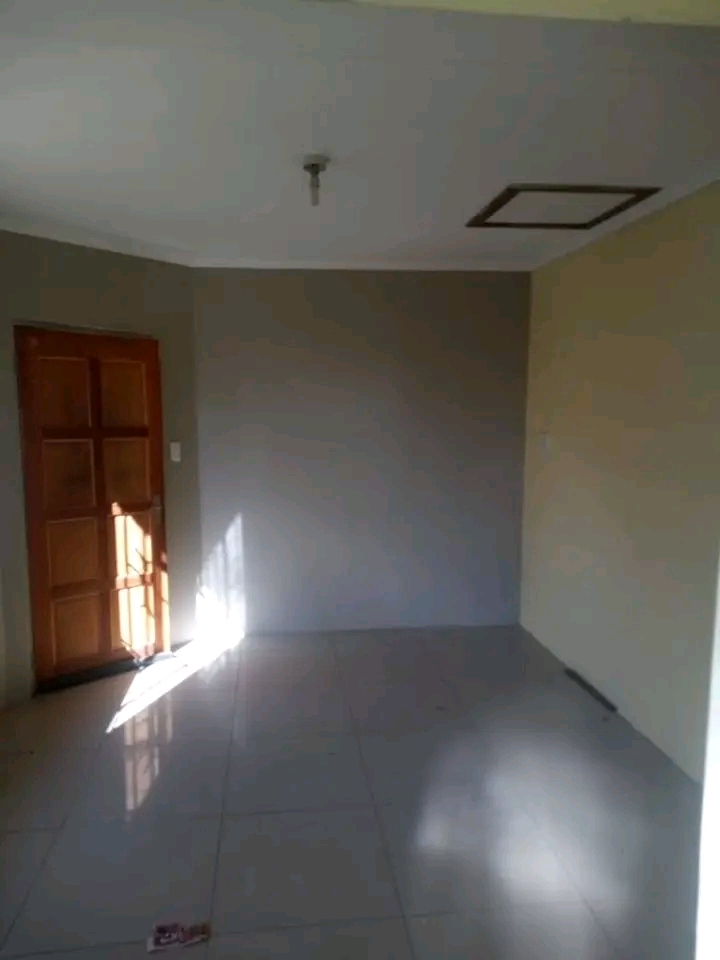 En suite available in ext 11..no landlord.. c  in Protea Glen