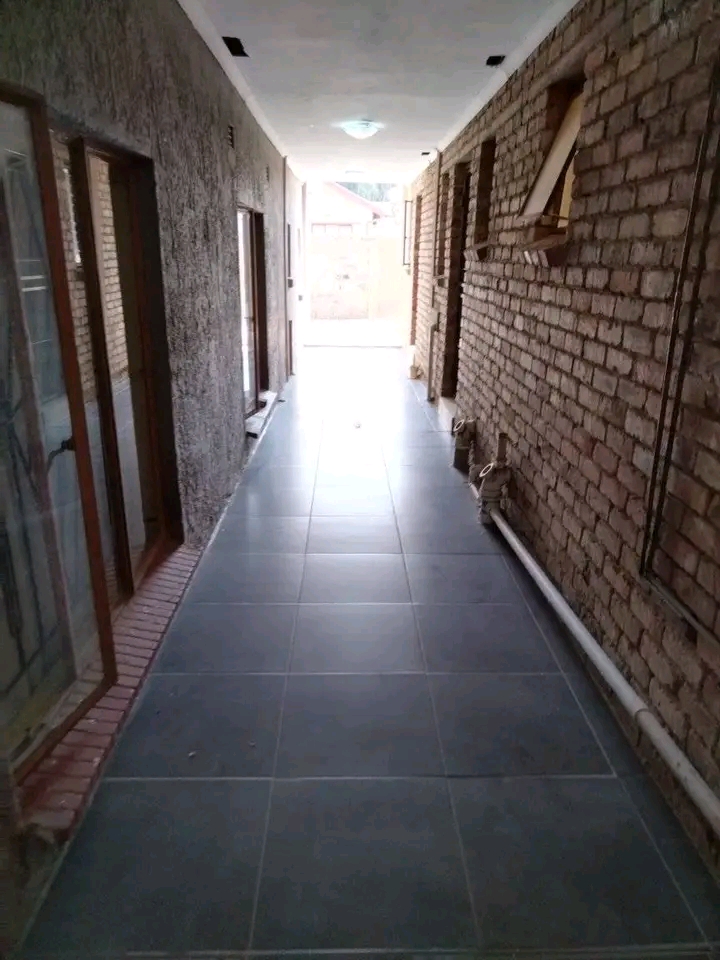 1 bedroom flat available in ext 11 near tollg  in Ebony Park