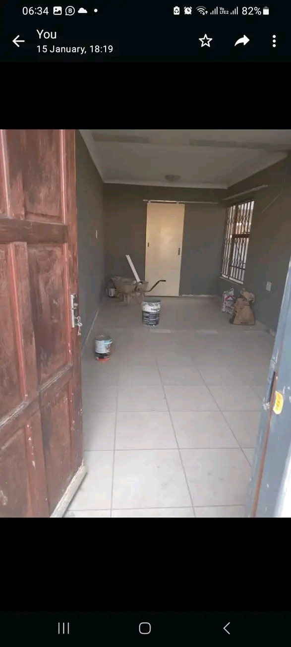 A 2 room available in alliance modderbee for   in Benoni