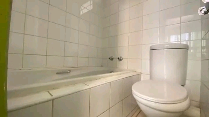 Available now | affordable studio flat  🏙�  in Johannesburg
