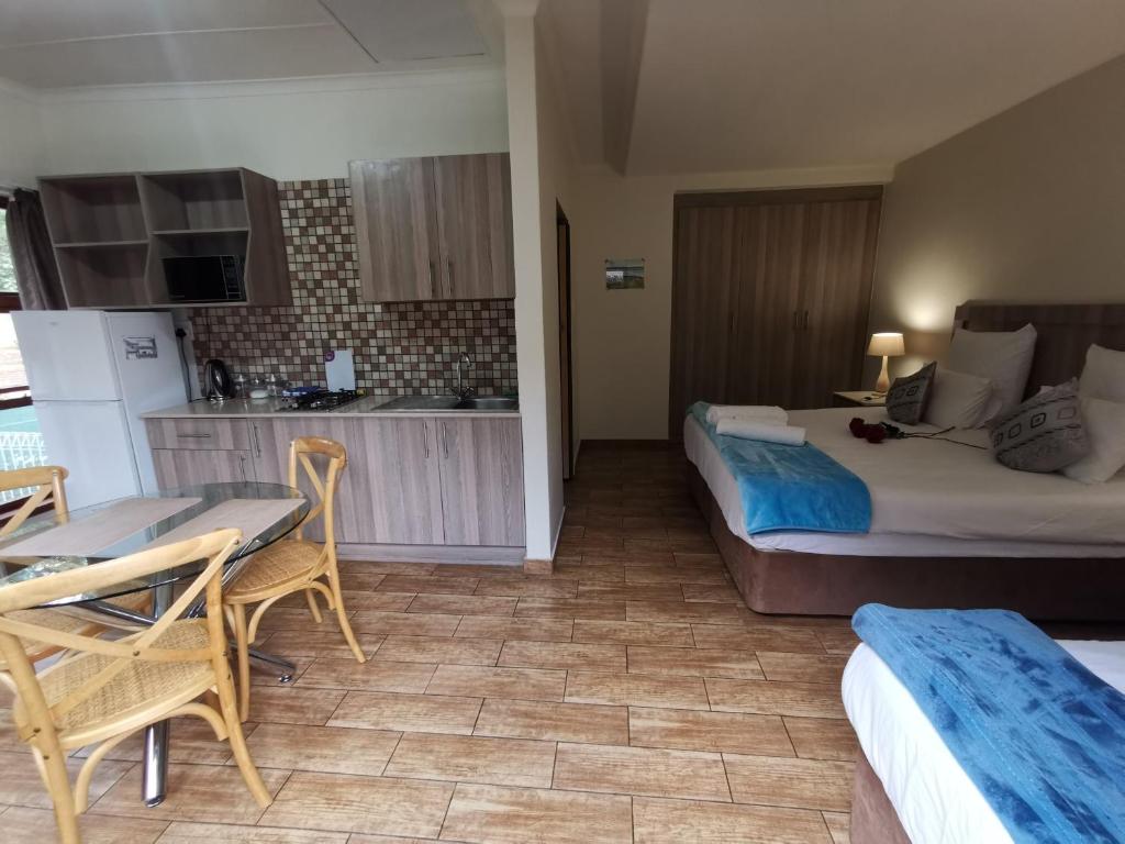 50 galena luxury - long term self-catering accommodatio in Roodepoort