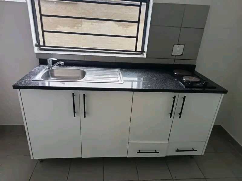 Accommodation available in extension 7 slovak  in Cosmo City
