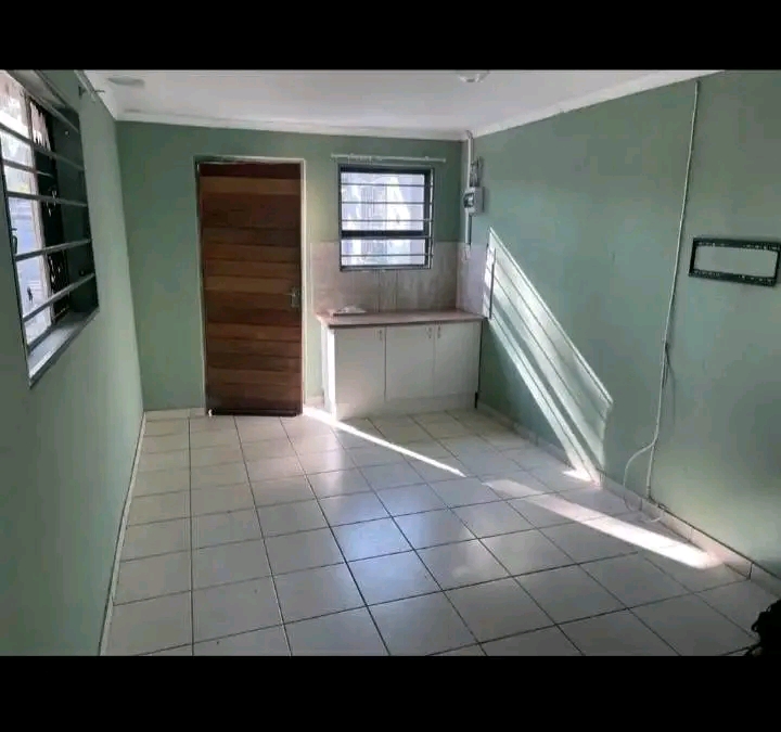 Spacious 1 bedroom & bath cottage for rent at  in The Hill