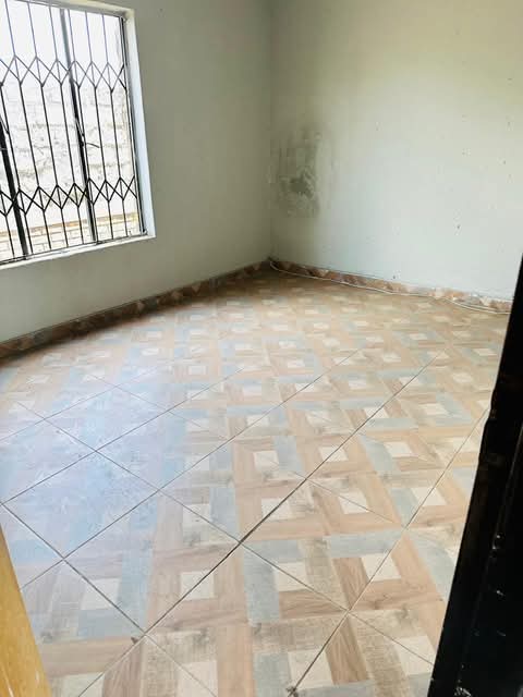 1 bedroom cottage in ext 6
kids allowed
par  in Ebony Park