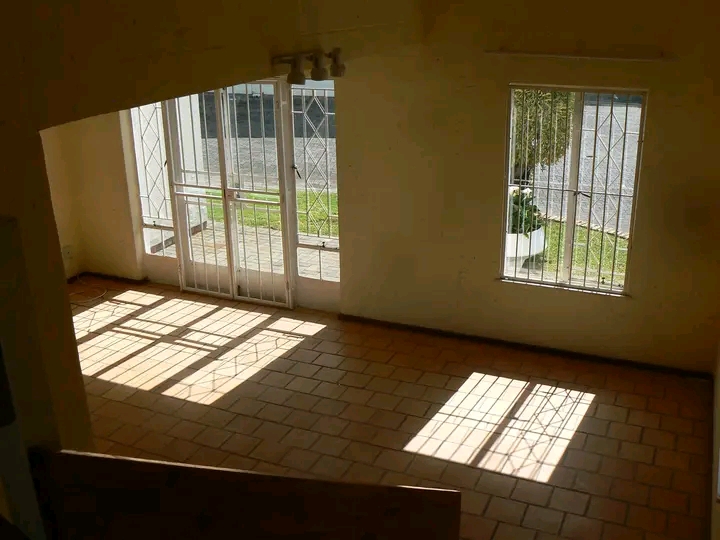 1 bedroom duplex unit available in johannesbu  in Lyndhurst