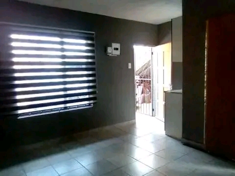 Cottage available in mabuya park water n elec  in Vosloorus