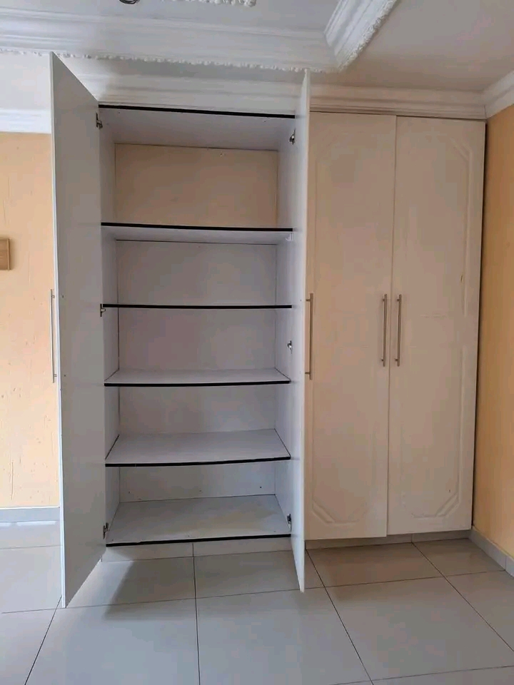 Bachelor available for rental in zone 1. wate  in Meadowlands