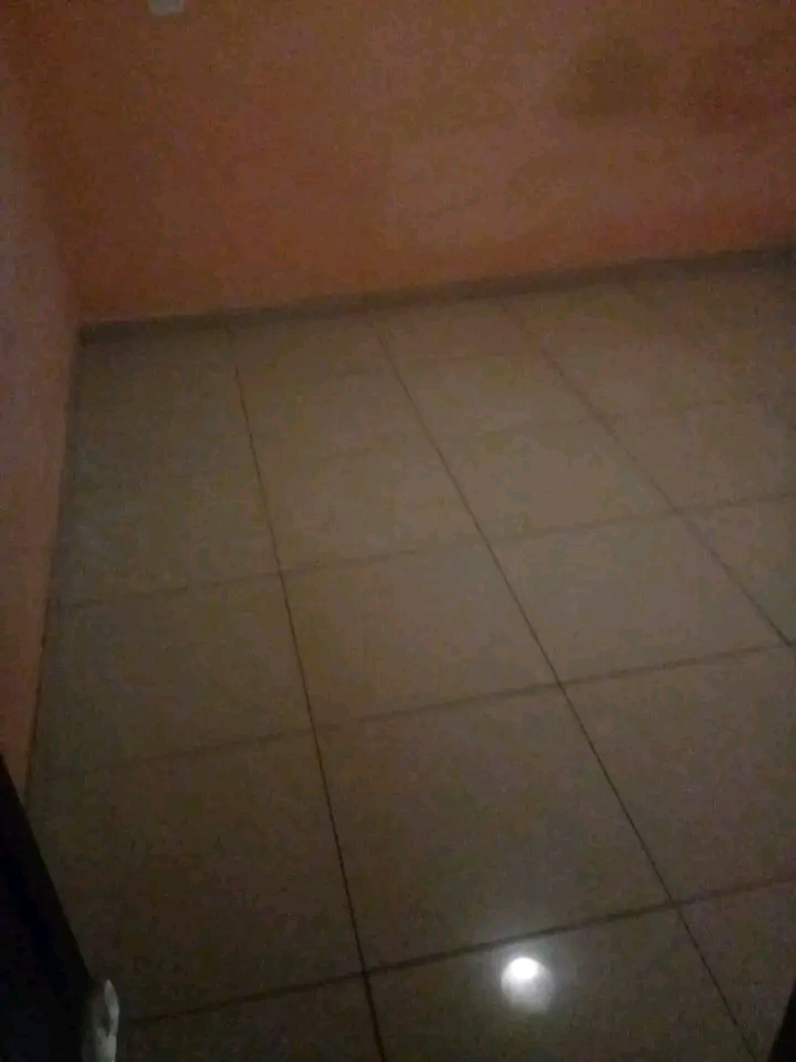 Room to rent is available in mofolo central n  in Mofolo