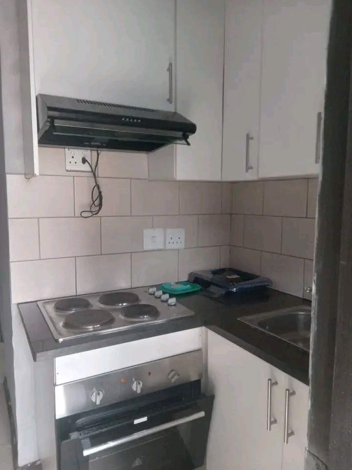 Spacious rooms available at ext 6. r3000
dep  in Ebony Park
