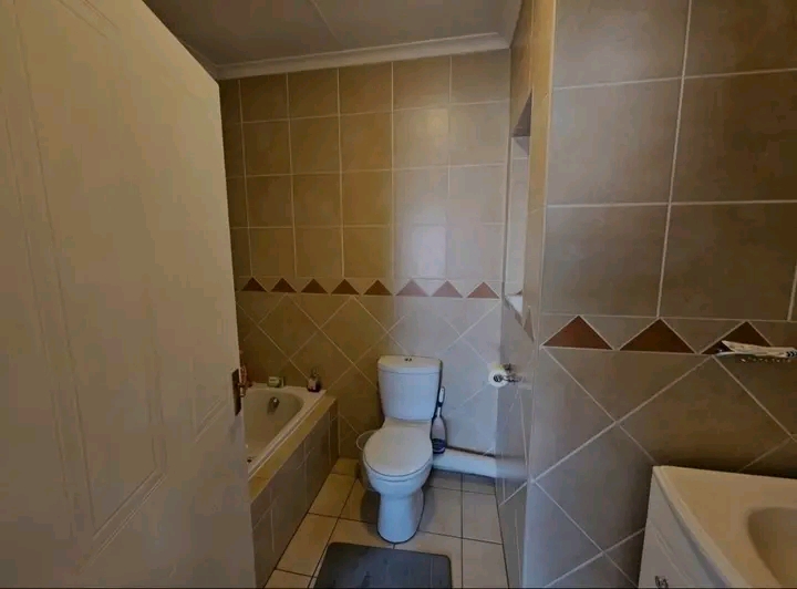 2 bedroom townhouse to let florentia ‼️�  in Alberton