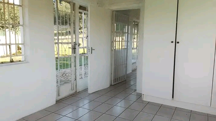 Spacious 1 bedroom garden cottage to
rent in  in Cosmo City