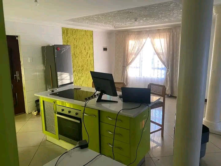 ⚠️beautiful 3 bedroom corner house for re  in Vosloorus