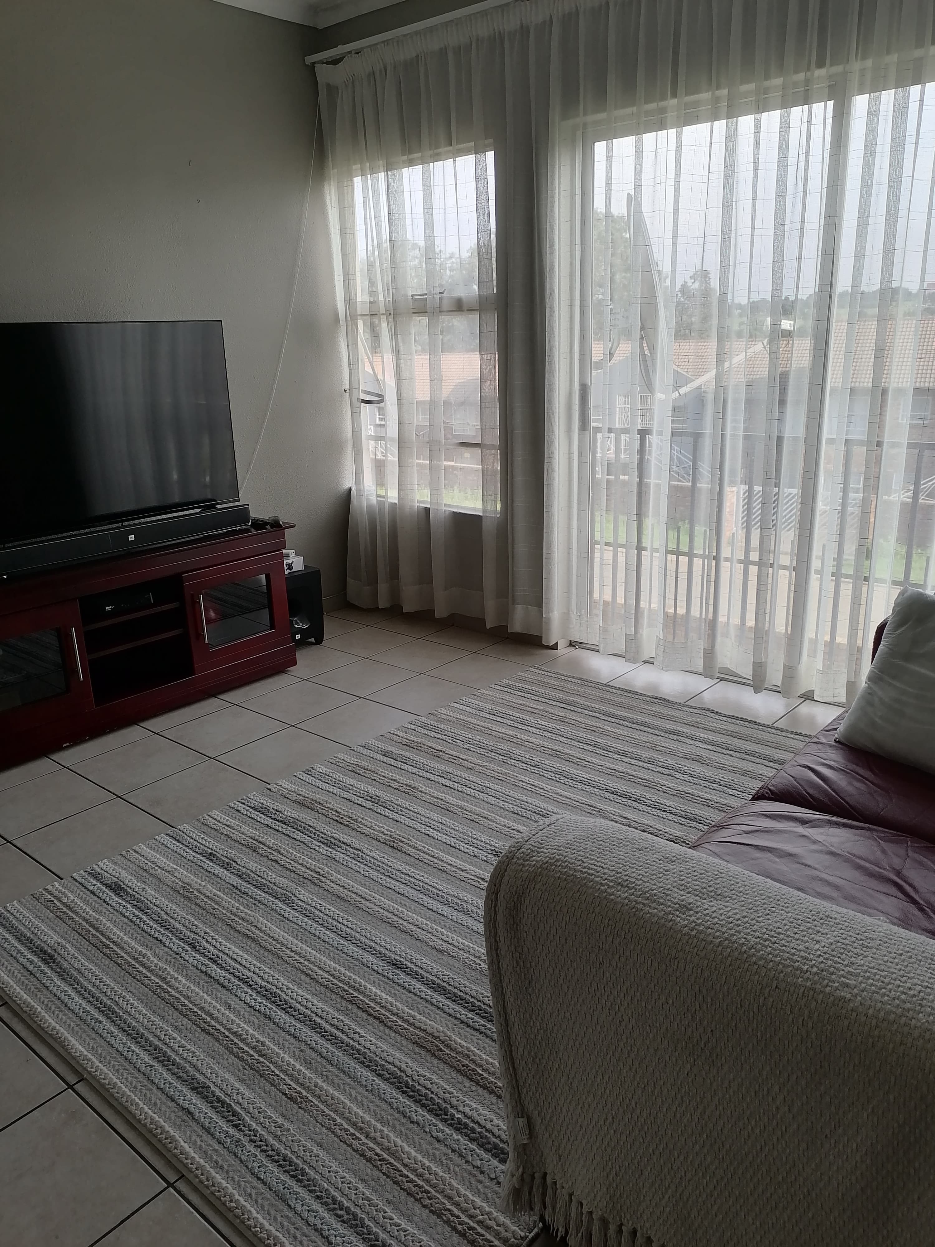  2bed, 1 bath, 1parking,
14 min walk to sout  in Naturena