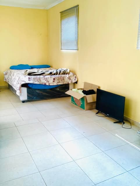 Room to rent
✅room r1000
✅garage r2000  in Protea Glen