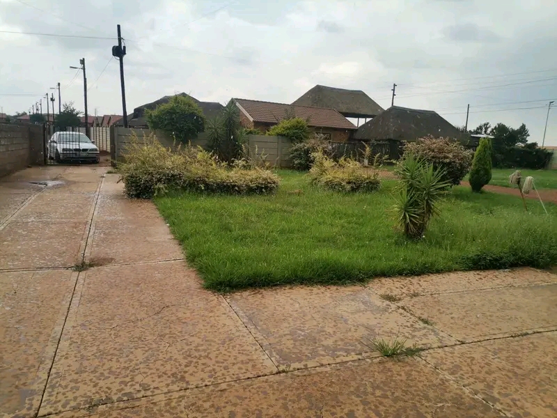 2 bedroom house for rental extension 28(faxeb  in Protea Glen