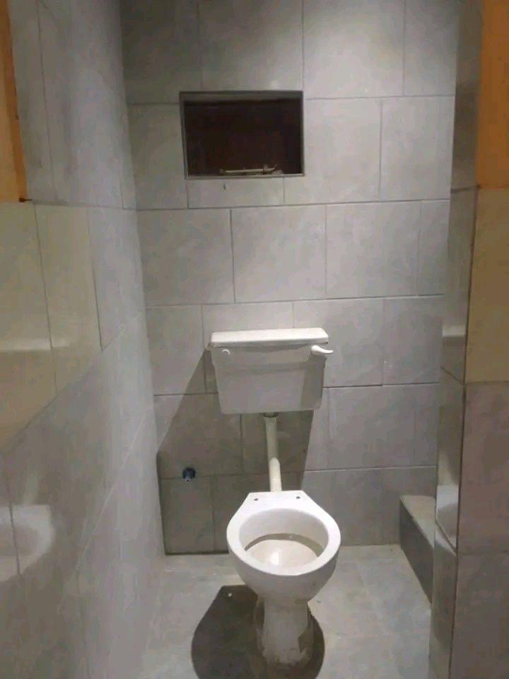Room to rent at ext2 next to zcc church 2500  in Kaalfontein