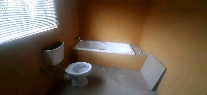 1 bed cottage to rent in x 4 behind engen
im  in Kaalfontein
