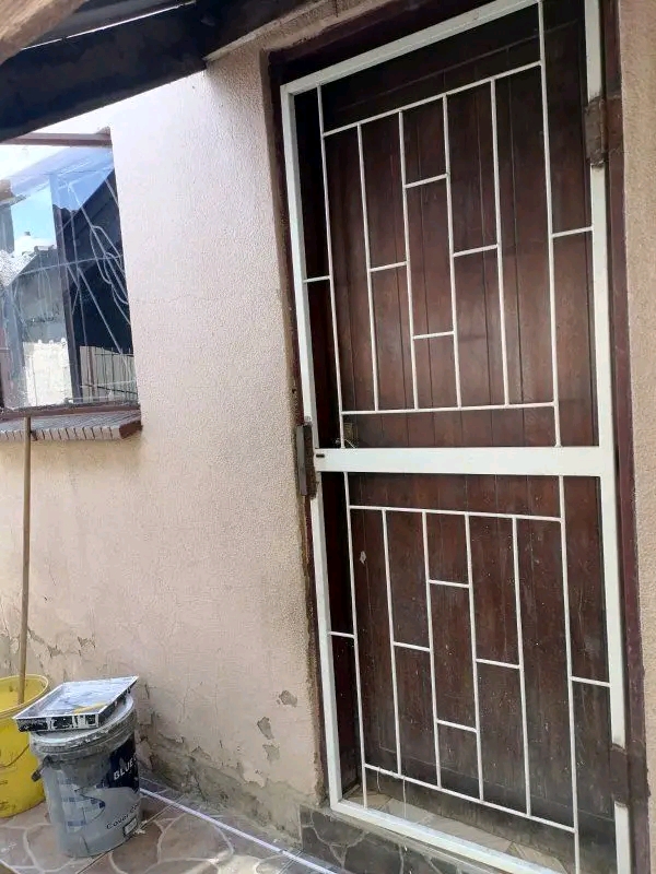Room available at ext police station side ma9  in Ivory Park