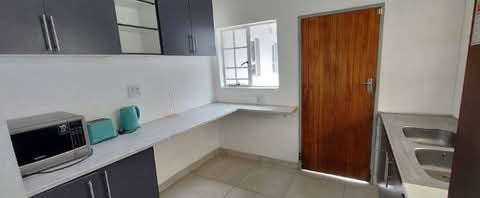 This freestanding house is fully fitted and f  in Randpark Ridge