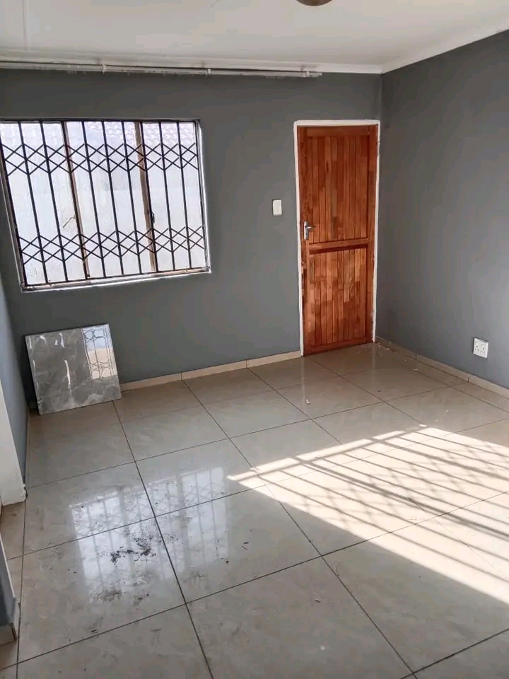 A spacious family house available to rent
re  in Windmill Park