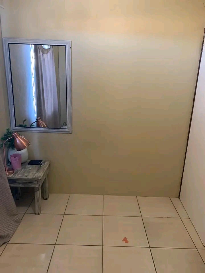 2 bed room to rent in ext 8 available from 28  in Cosmo City