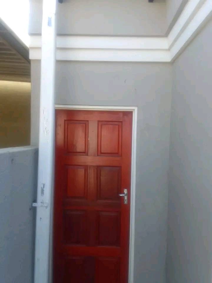Room to rent available At Tembisa Sangw... in Tembisa, Gauteng