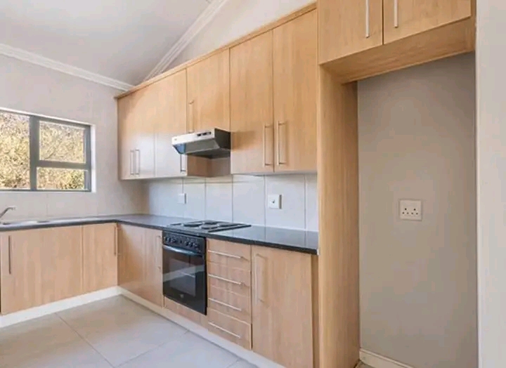 3 bedroom and 3 bathroom duplex in sandown
  in Sandton
