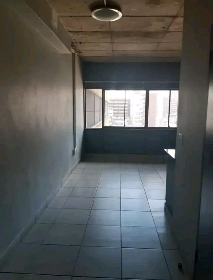 My city loft kerk cbd

small bachelors rent  in Johannesburg