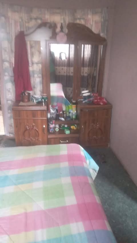 Room available in zone 14 near roma church
f  in Sebokeng