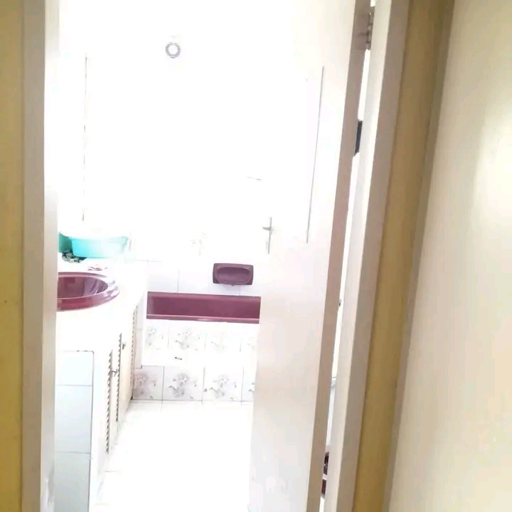 Hi family ,  3 bedroom house to rent , all be  in Turffontein