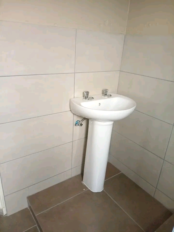 A spacious neat 2 bedroom house in ext 3 💯  in Birch Acres