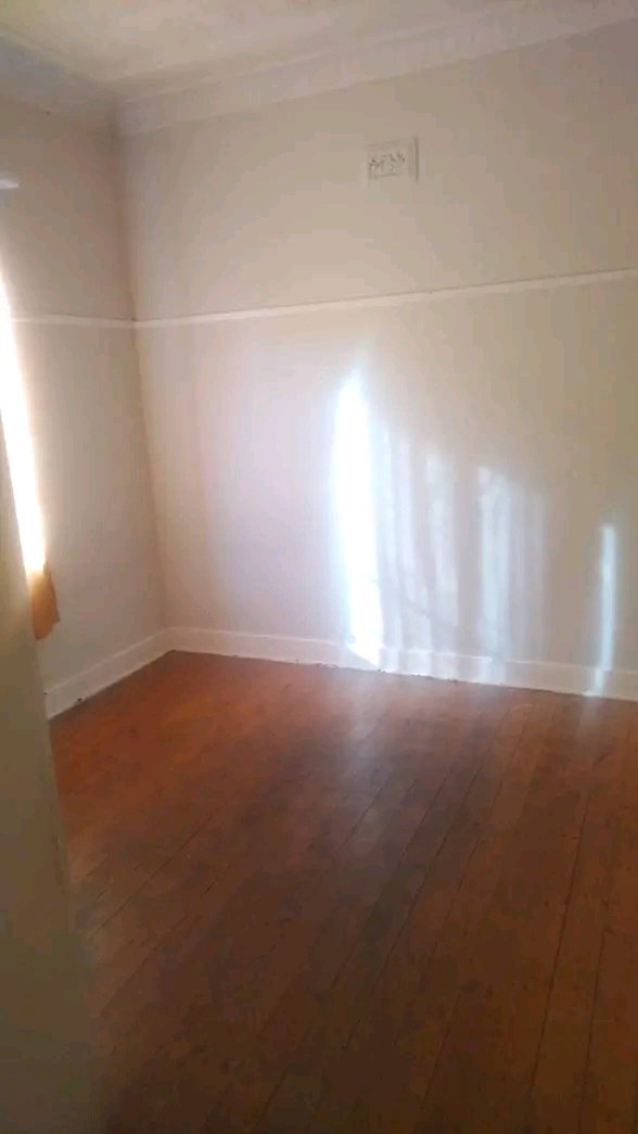 Room to rent available at 12 jackal street it  in Kensington
