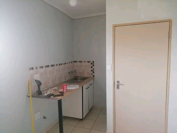 A bachelor units to rent are available in ext  in Riverside View