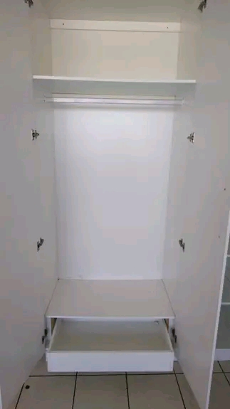 Single room available for a female @bryanston  in Bryanston