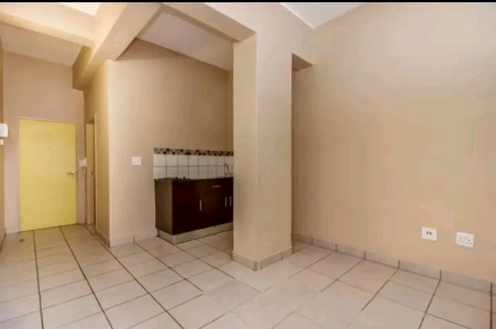 1 bedroom available at legae building
217 li  in Johannesburg