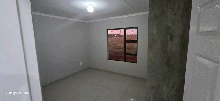 2 bedroom house available for rental at ext 5  in Protea Glen